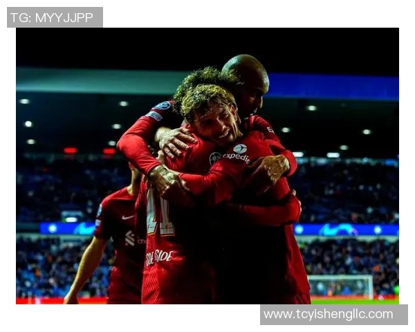 足总杯精彩对决利物浦与多特蒙德激战成平局帽子戏法引爆全场热情